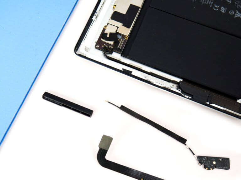 iPad 3 WiFi antenne vervangen