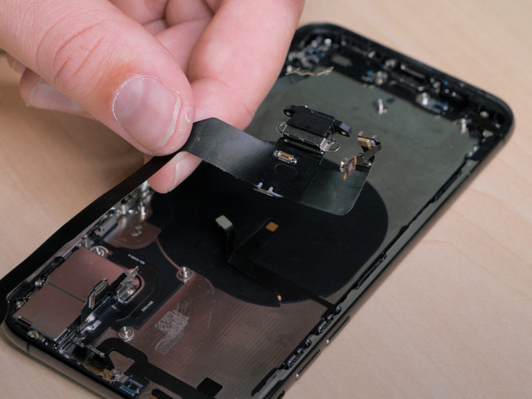 iPhone XS dock connector vervangen