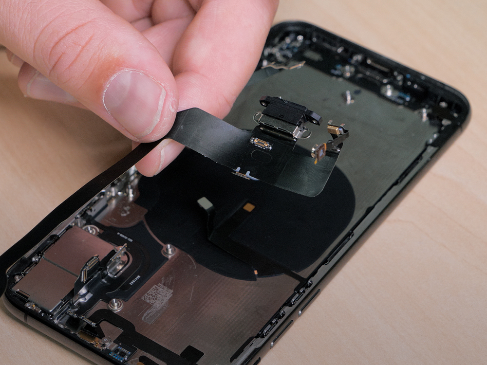 iPhone XS dock connector vervangen